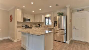 Condo, 1 King Bed with Sofa bed (Aegean 213) | Private kitchen | Oven, toaster