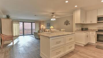 Condo, 1 King Bed with Sofa bed (Aegean 213) | Interior