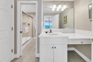 Condo, varias camas (Aegean 309) | Baño