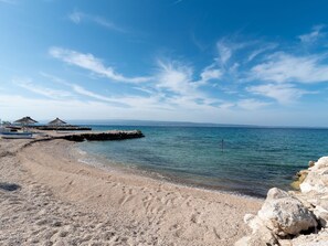 Tæt på stranden