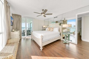 3 bedrooms, iron/ironing board - Shoreline Towers 1061 (Destin)