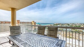 Apartamento, varias camas (Harbor Landing 701B) | Jardines del alojamiento