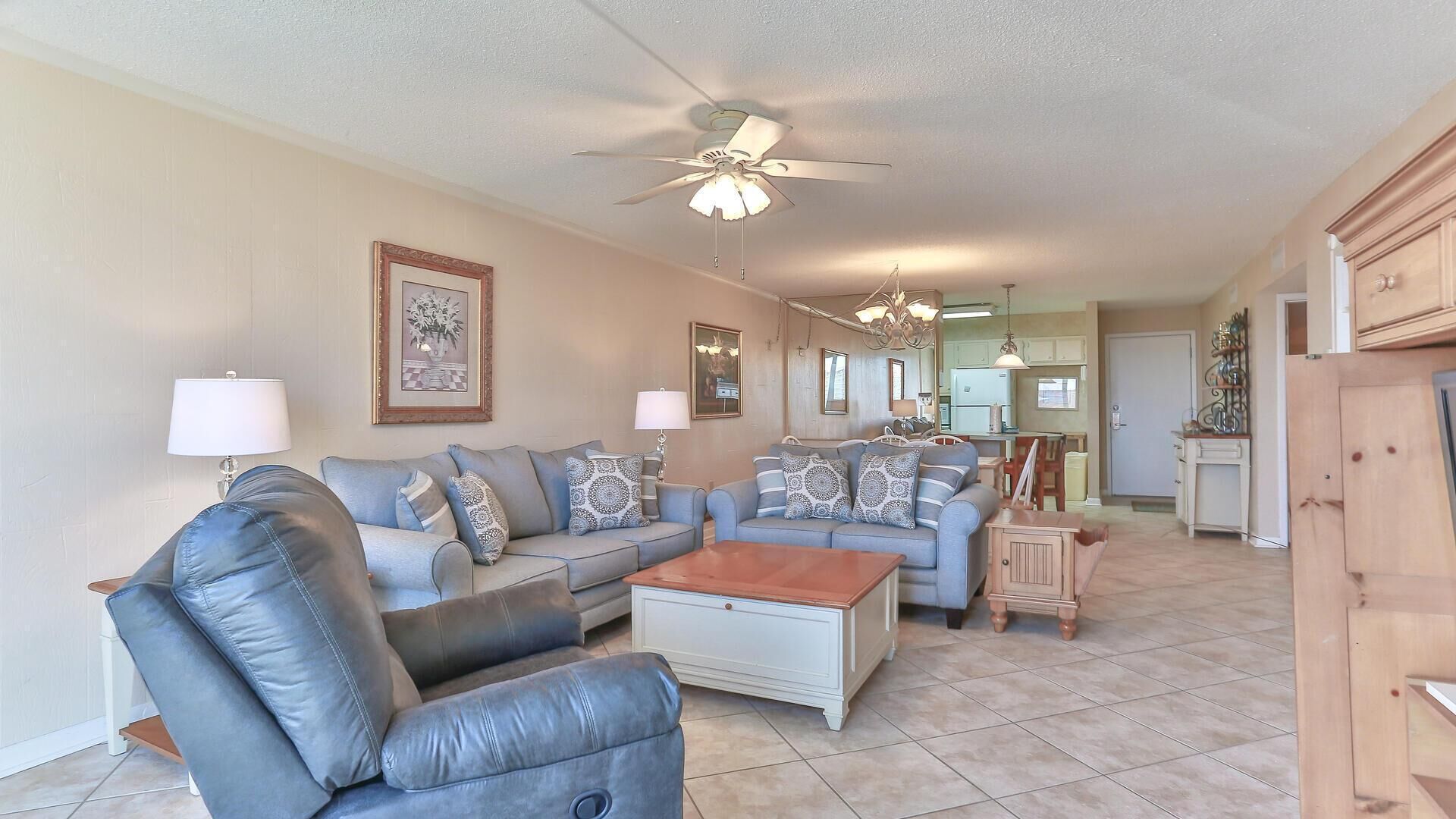 Condo, Multiple Beds, Bay View (Dolphin Point 404B) | Living area
