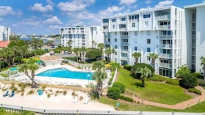 Appartamento, letti multipli, vista canale (Dolphin Point 402B) | Piscina | Piscina all'aperto