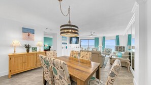 Apartment, 1 King-Bett und Schlafsofa, Strandblick (Inlet Reef 607) | Speisen