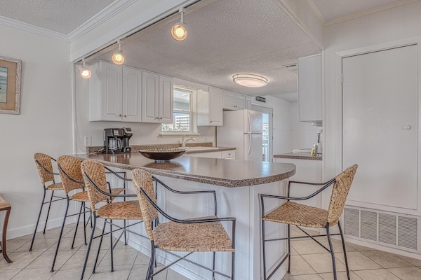 House, Multiple Beds, Canal View (The Back Porch) | Private kitchen | Toaster