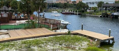 Maison, plusieurs lits, vue canal (The Back Porch) | Port de plaisance