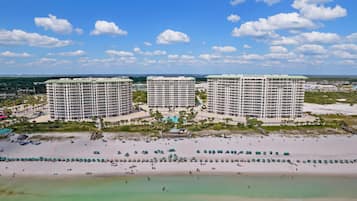 Apartment, Mehrere Betten, Strandblick (St. Lucia 1204 at Silver Shells) | Strand | Privatstrand, weißer Sandstrand