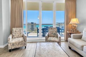 Apartamento, varias camas, vistas a la playa (St. Lucia 1204 at Silver Shells) | Zona de estar