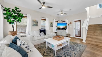 Ferienhaus, Mehrere Betten (Stars Hollow Cottage) | Wohnbereich