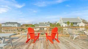 Casa, varias camas (Holiday House) | Restaurante al aire libre