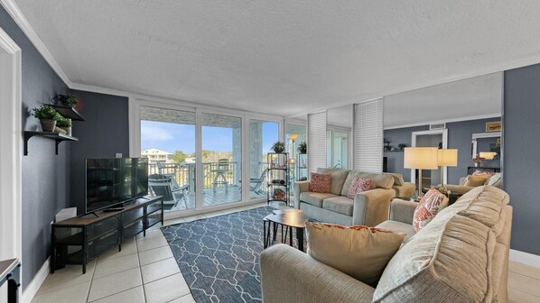 Condo, Multiple Beds, Bay View (Dolphin Point 601B) | Living area - Dolphin Point 601b (Destin)