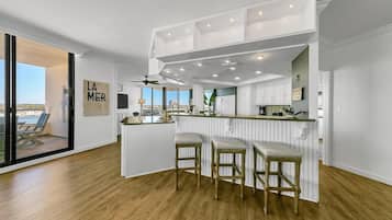 Condo, Multiple Beds (East Pass Towers 603) | Interior