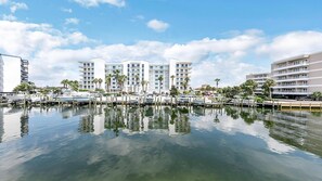 Lejlighed - flere senge - udsigt til kanal (Salty Tide) | Marina