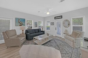 House, Multiple Beds (Pelican Paradise) | Living area - Pelican Paradise (Santa Rosa Beach)