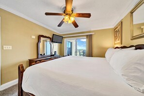 公寓客房, 多張床 (Emerald Isle 706) | 3 間睡房、熨斗/熨衫板