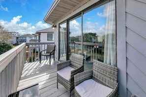 Apartment, 1 King-Bett und Schlafsofa (Crystal Village II, unit 6B) | Unterkunftsgelände