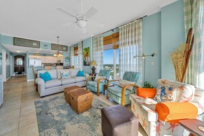 Condo, 1 Queen Bed with Sofa bed, Ocean View (Leeward Key 1106) | Living area