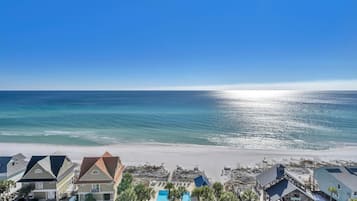 Condo, 1 cama Queen e sofá-cama, vista para o oceano (Leeward Key 1106) | Praia | Praia particular, areia branca