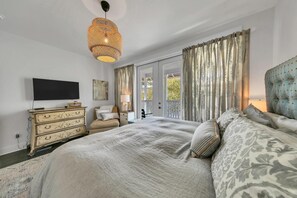 Maison, plusieurs lits (Seagrove Serenity) | 3 chambres, fer et planche à repasser, Wi-Fi gratuit, draps fournis