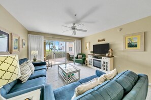 Condo, Multiple Beds (Amalfi Coast 113B) | Living area