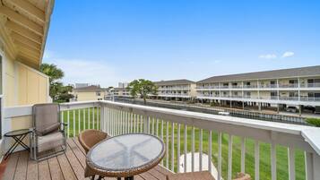 Condo, Multiple Beds (Sandpiper Cove 2029) | Outdoor dining