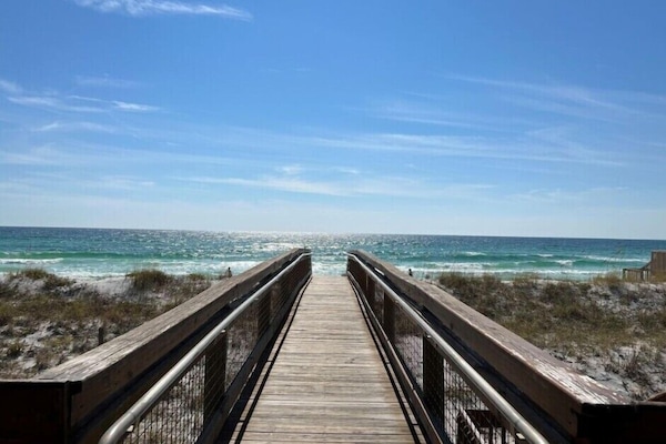 Playa privada, arena blanca