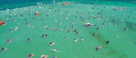 ชายหาด