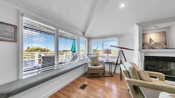 Condo, Multiple Beds (Henderson Haus) | Living area