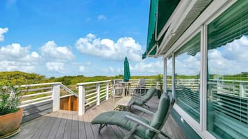 Condo, várias camas (Henderson Haus) | Terraço/pátio