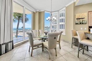 Apartamento, varias camas (Silver Beach Towers - Penthouse106E) | Restauración
