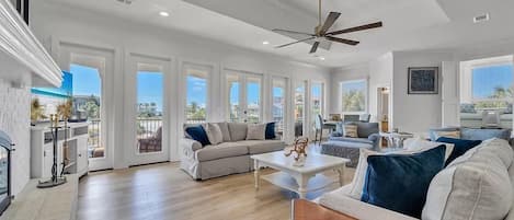 Hus, flere senger (Aqua Bella) | Oppholdsområde