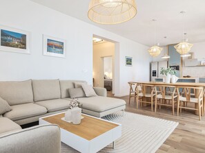 TV - Vacation home Grota by Interhome (Maslenica)