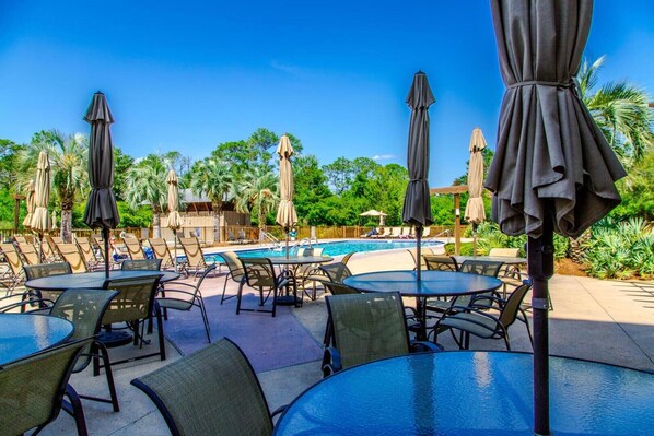 شقة - عدة أسرّة (Redfish Retreat) | تناول الطعام بالخارج