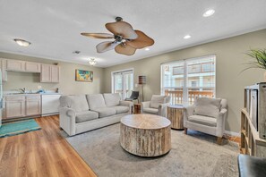 Condo, 1 King Bed with Sofa bed (Sunset Cottages 2C) | Living area - Sunset Cottages 2C (Fort Walton Beach)