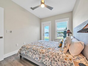 4 عدّة غرف نوم ومكواة/لوح كي وواي فاي مجانًا