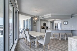 Leilighet, flere senger (St Maarten 308 at Silver Shells) | Spiseområde