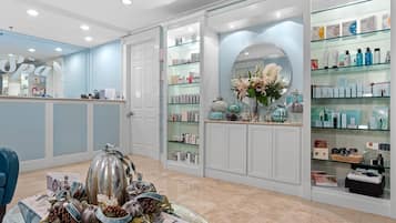 Apartment, Mehrere Betten, Poolblick (St Maarten 508 at Silver Shells) | Wellness