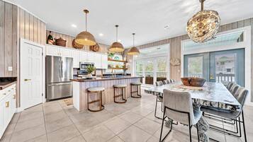 House, Multiple Beds (Cloud Nine) | Private kitchen