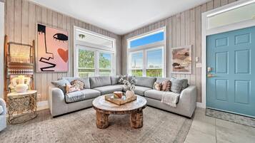 Casa, varias camas (Cloud Nine) | Área de sala de estar