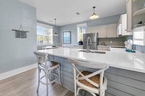 Private kitchen - Crystal Village II, Unit 10B (Miramar Beach)