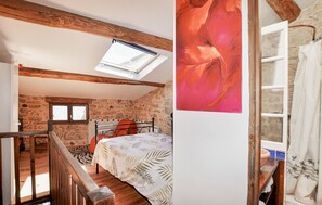 1 quarto, roupa de cama