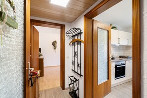 Frigorifero, forno, piano cottura, lavastoviglie