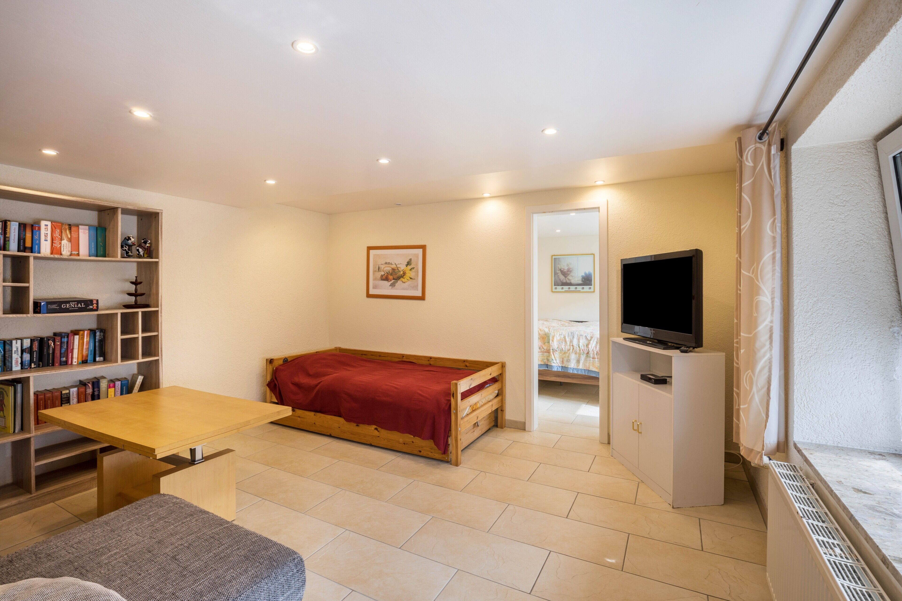 1 chambre, fer et planche à repasser, Wi-Fi gratuit, draps fournis