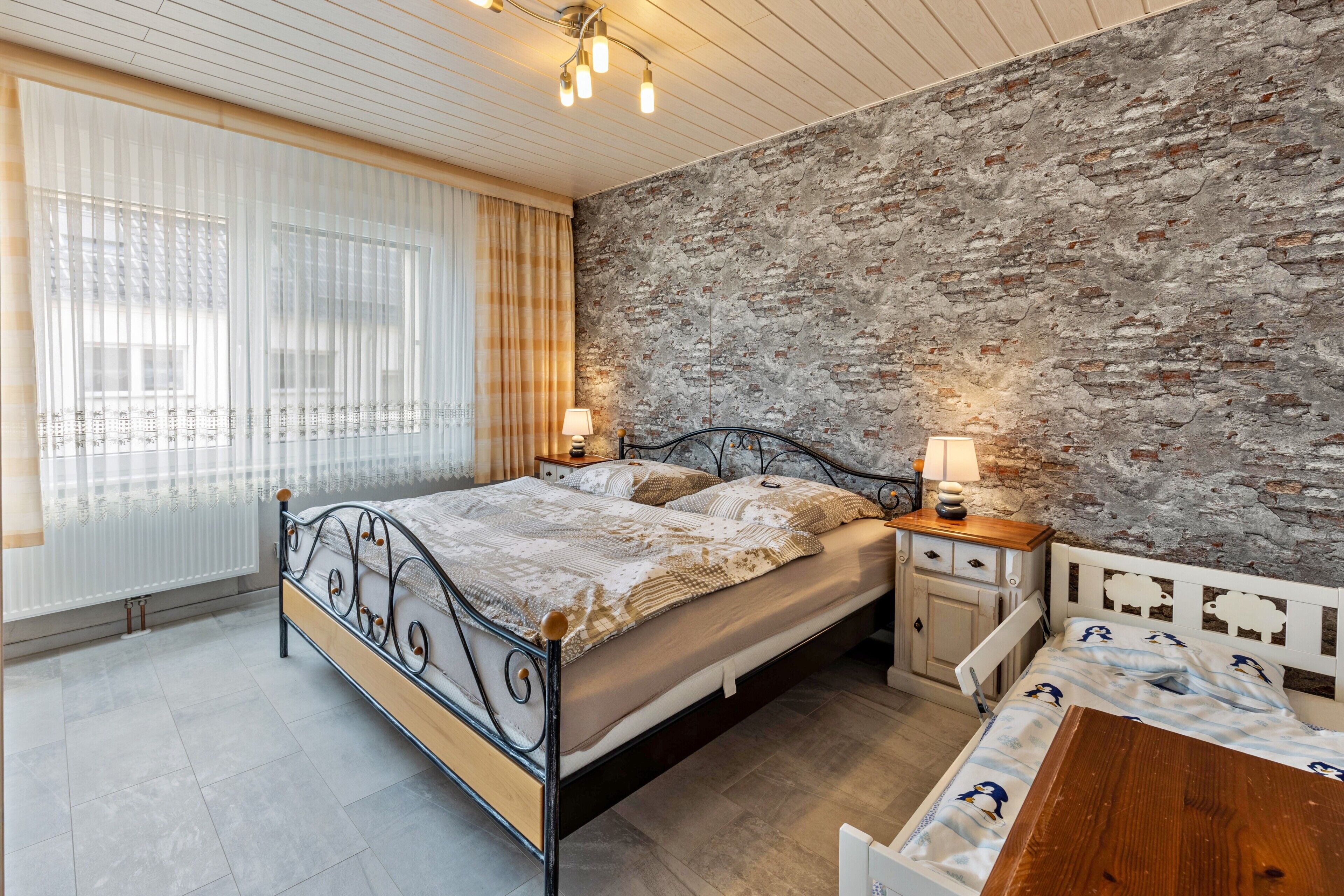 2 Schlafzimmer, Bügeleisen/Bügelbrett, kostenloses WLAN, Bettwäsche