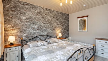 2 Schlafzimmer, Bügeleisen/Bügelbrett, kostenloses WLAN, Bettwäsche