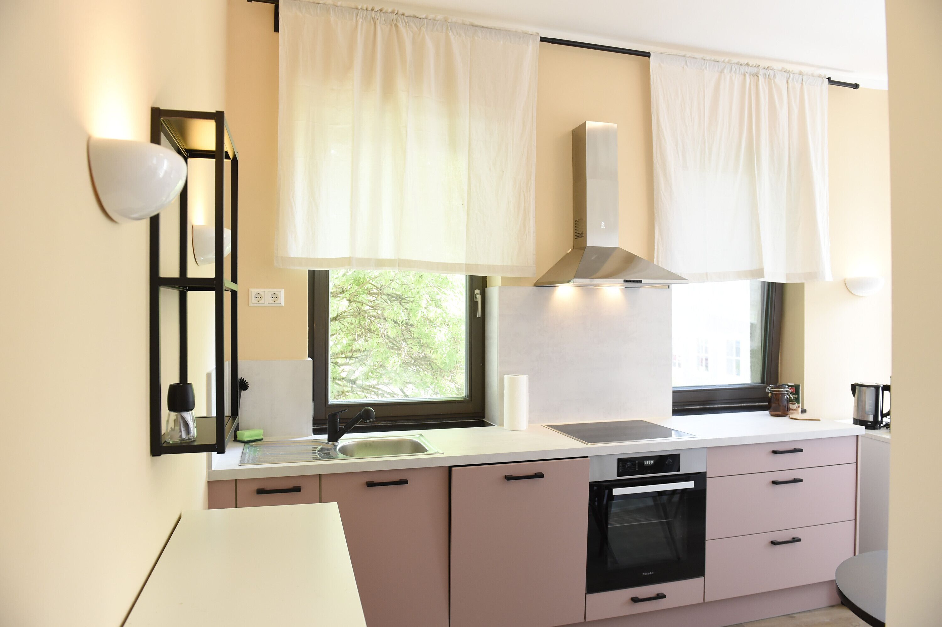 Kühlschrank, Ofen, Herdplatte, Geschirrspüler