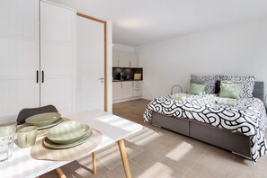 1 camera, Wi-Fi gratuito, lenzuola