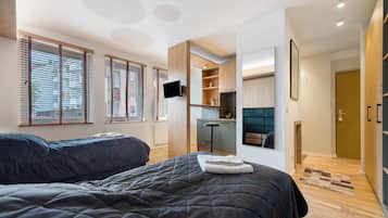 1 bedroom, free WiFi, bed sheets
