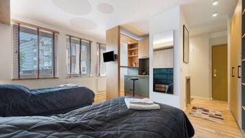 1 bedroom, free WiFi, bed sheets